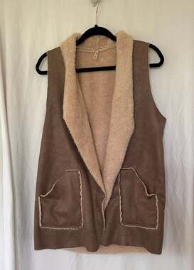 Kate Collection Women's Faux Suede and Sherpa Lined Vest